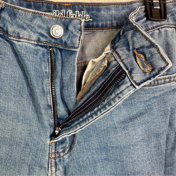 Wild Fable High Rise Distressed Jeans - Blue Mom Jeans Size 6 - Picture 3 of 12